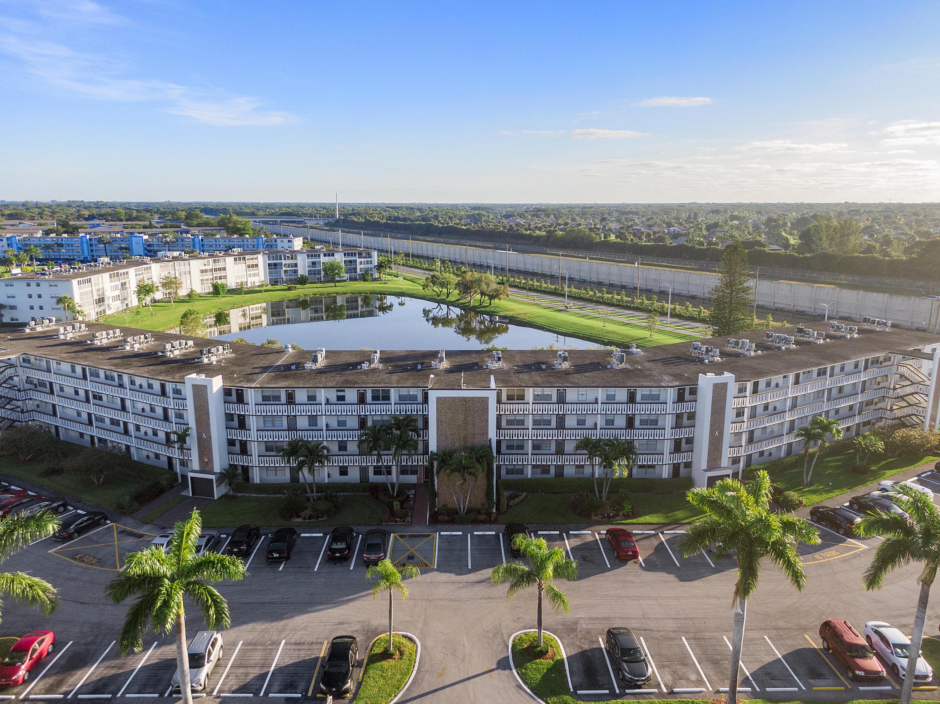 3008 Hythe A Boca Raton, FL 33434 - Photo 4 of 29 3008 Hythe A_06