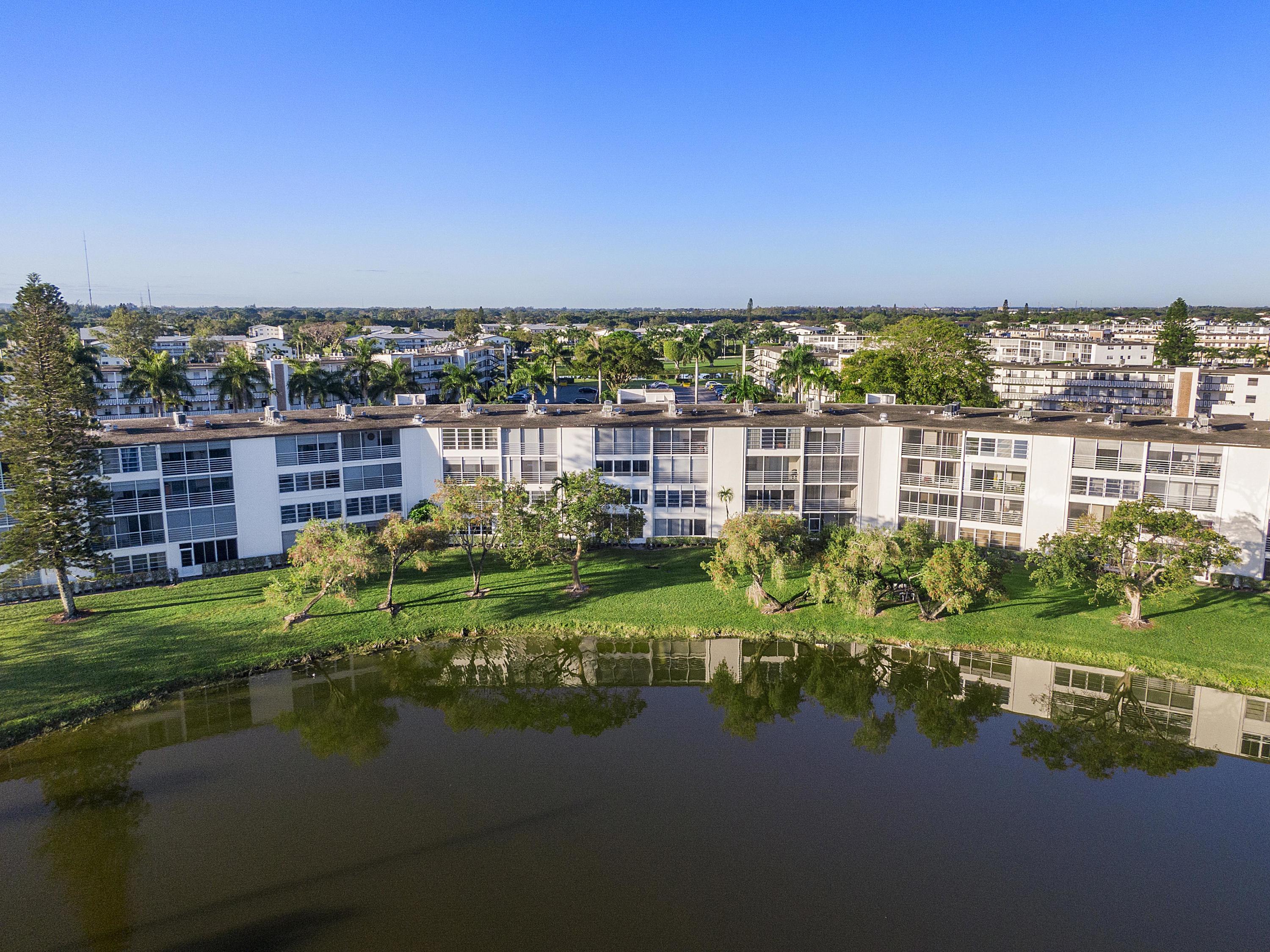 3008 Hythe A Boca Raton, FL 33434 - Photo 8 of 29 3008 Hythe A_12