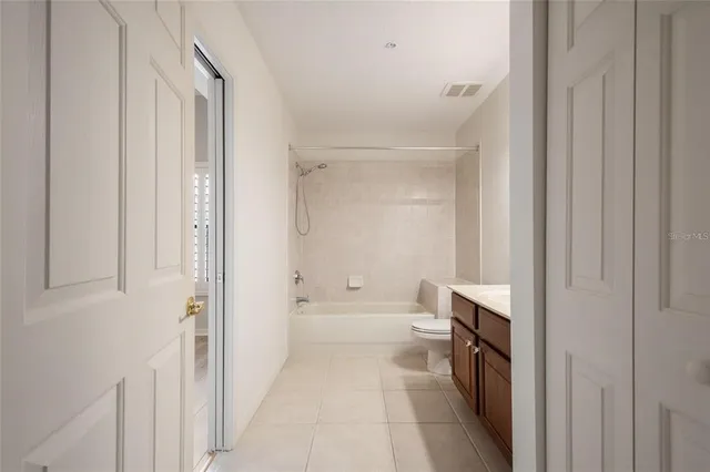 $525,000 | 1007 Celebration Avenue, Unit 201, Celebration, FL 34747