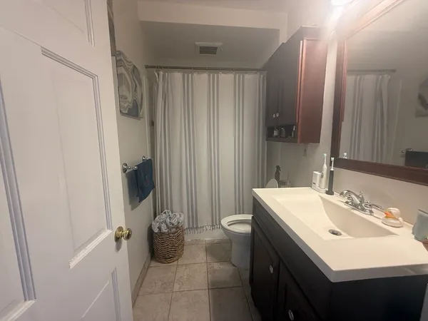 $2,975 | 235 Washington Avenue, Unit 2, Winthrop, MA 02152