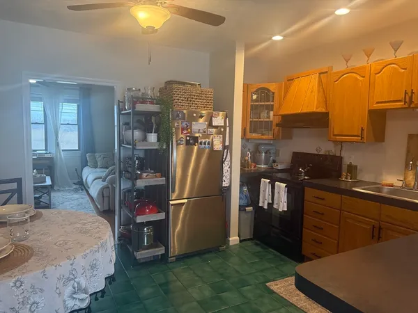 $2,975 | 235 Washington Avenue, Unit 2, Winthrop, MA 02152