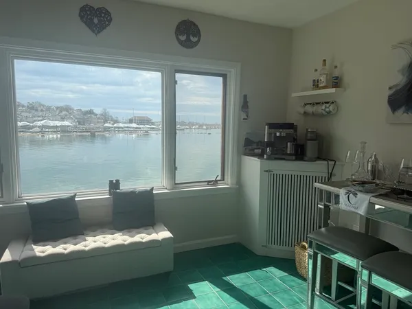 $2,975 | 235 Washington Avenue, Unit 2, Winthrop, MA 02152