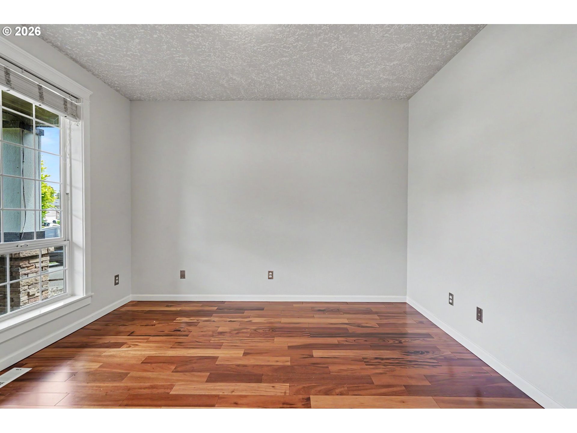 1462 Barnick Road Northeast Keizer, OR 97303 - Photo 6 of 48 a view of room and wooden floor