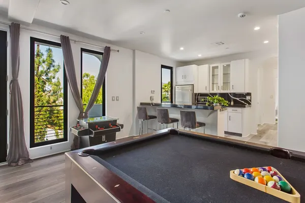 $42,000 | 2955 Passmore Drive, Los Angeles, CA 90068