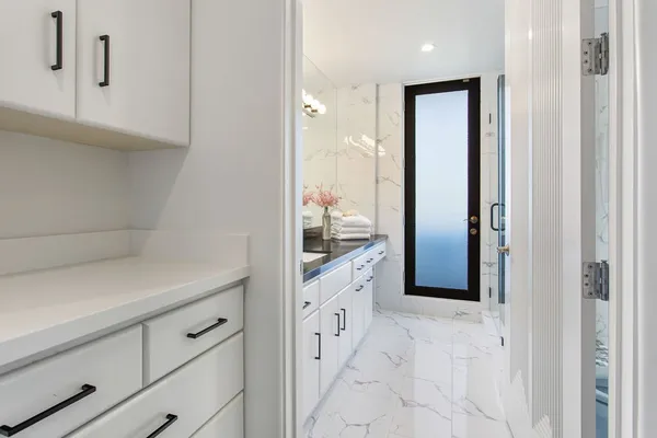 $42,000 | 2955 Passmore Drive, Los Angeles, CA 90068