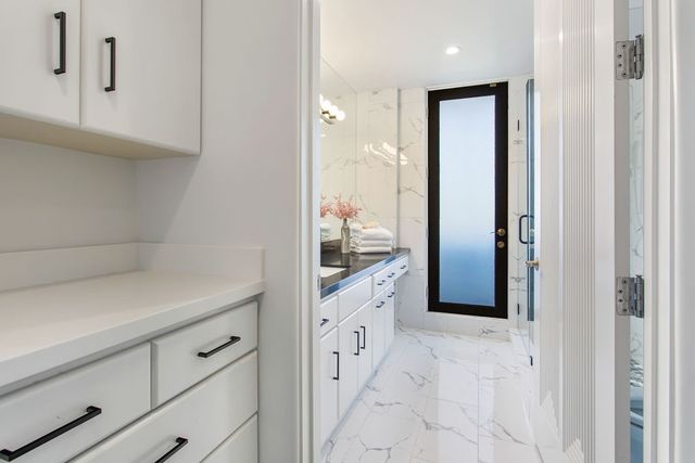 $42,000 | 2955 Passmore Drive, Los Angeles, CA 90068