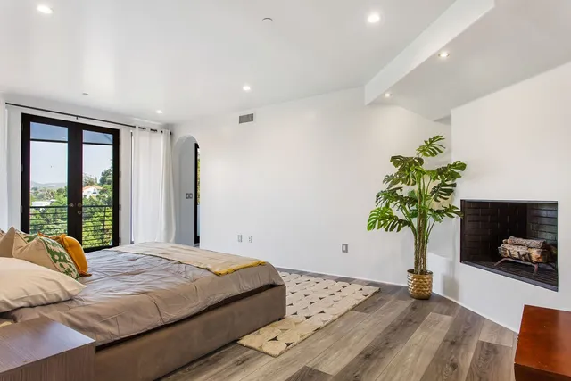 $42,000 | 2955 Passmore Drive, Los Angeles, CA 90068