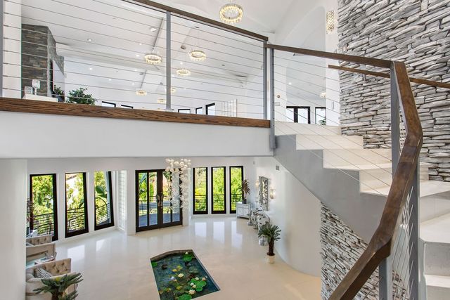 $42,000 | 2955 Passmore Drive, Los Angeles, CA 90068