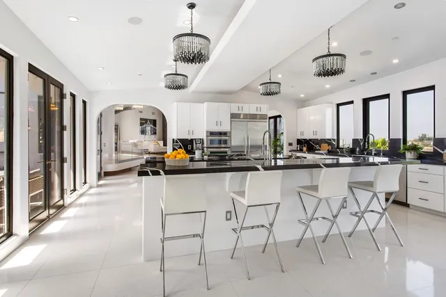 $42,000 | 2955 Passmore Drive, Los Angeles, CA 90068