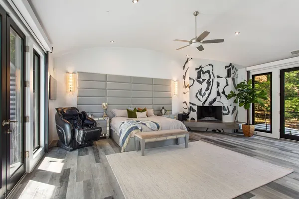 $42,000 | 2955 Passmore Drive, Los Angeles, CA 90068