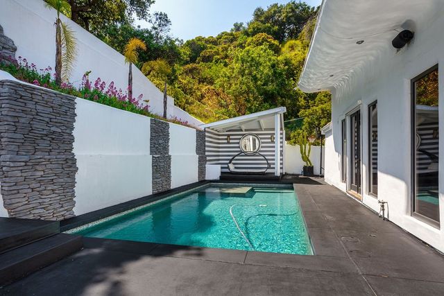 $42,000 | 2955 Passmore Drive, Los Angeles, CA 90068