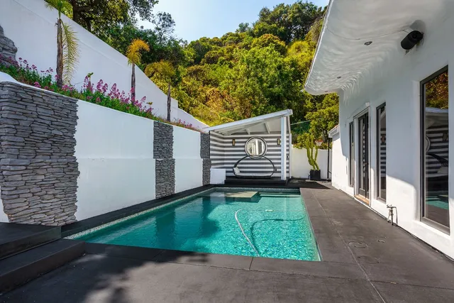 $42,000 | 2955 Passmore Drive, Los Angeles, CA 90068