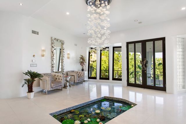 $42,000 | 2955 Passmore Drive, Los Angeles, CA 90068