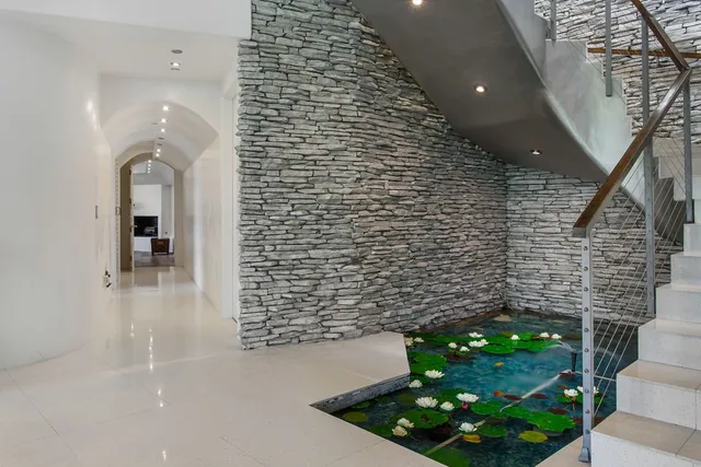 $42,000 | 2955 Passmore Drive, Los Angeles, CA 90068