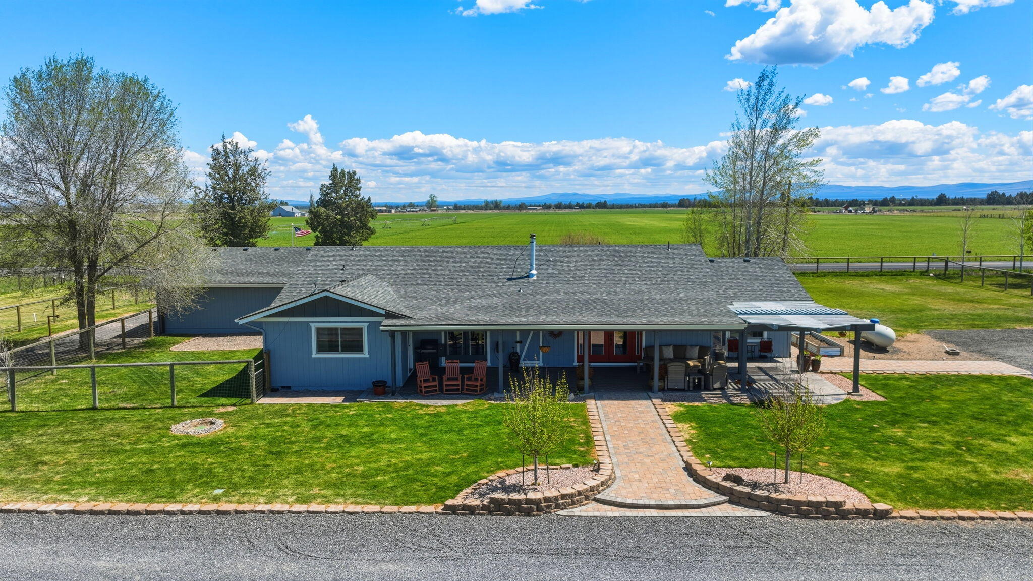 26345 Walker Road Bend, OR 97701 - Photo 78 of 98 74-web-or-mls-Riley_Visuals_016
