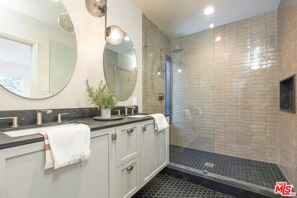 $8,500 | 1411 Wellesley Drive, Glendale, CA 91205