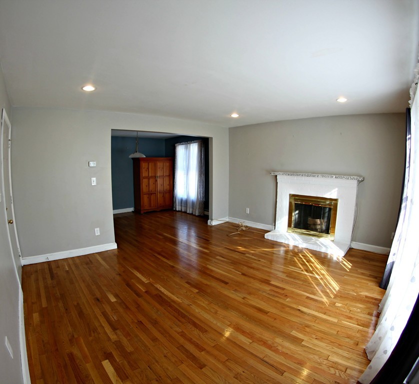 32 St Marks Road, Unit 2 Boston, MA 02124 - Photo 3 of 9 Gallery Image 3