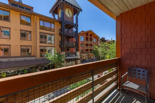 $1,000,000 | 1111 Forest Trail, Unit 1203, Mammoth Lakes, CA 93546