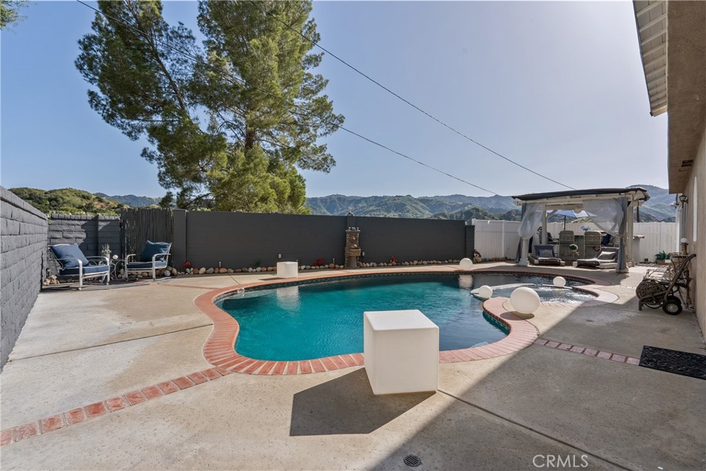 23810 Fambrough Street Newhall, CA 91321 - Photo 65 of 75
