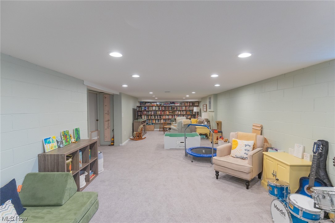 5515 West 48th Street Parma, OH 44134 - Photo 26 of 31 recreation room - basement