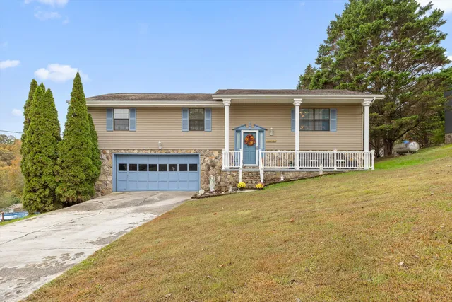$335,000 | 37 Robert E Lee Drive, Ringgold, GA 30736