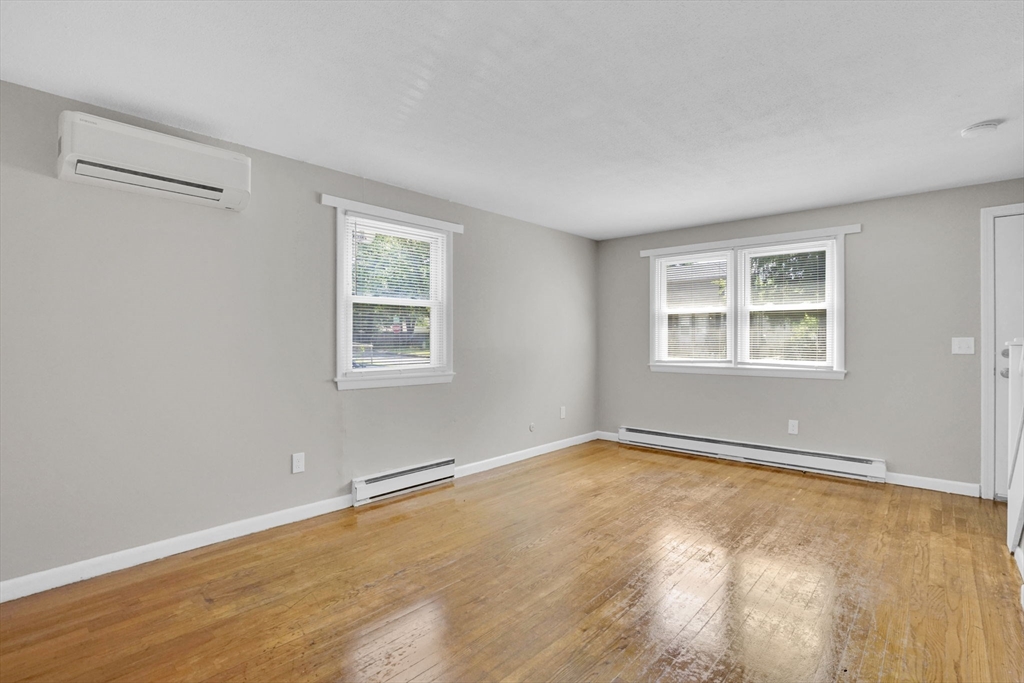 57-59 East Bay Path Terrace Springfield, MA 01109 - Photo 12 of 34