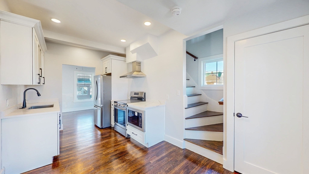 24 Alfred Street Everett, MA 02149 - Photo 18 of 38