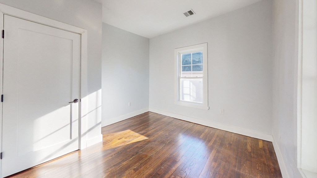 24 Alfred Street Everett, MA 02149 - Photo 23 of 38