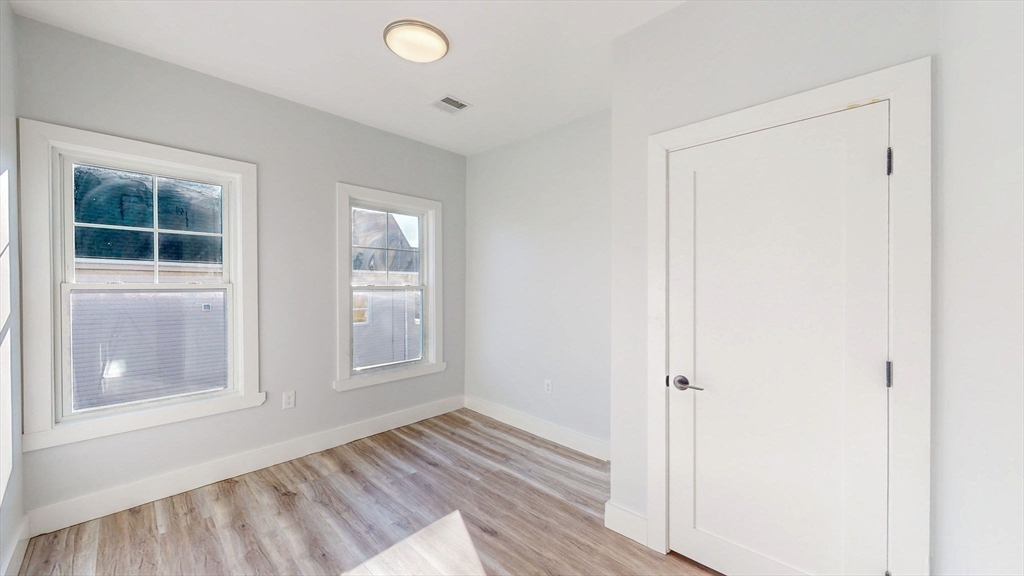 24 Alfred Street Everett, MA 02149 - Photo 27 of 38