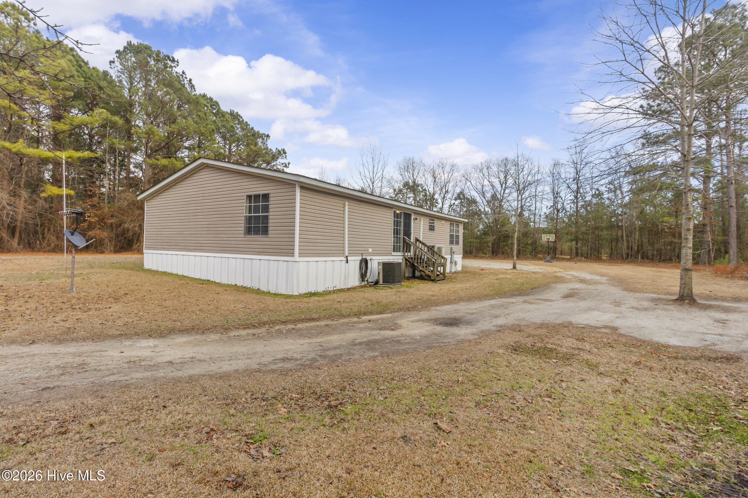 415 Country Acres Road Grifton, NC 28530 - Photo 11 of 37 23_img_2176