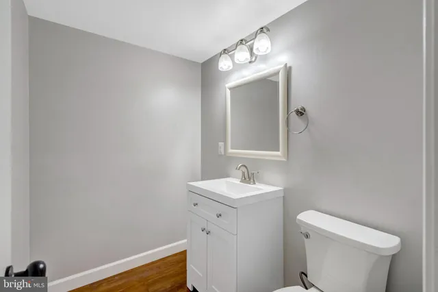 $3,995 | 6805 Reynard Drive, Springfield, VA 22152