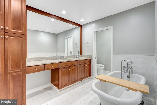 $3,995 | 6805 Reynard Drive, Springfield, VA 22152