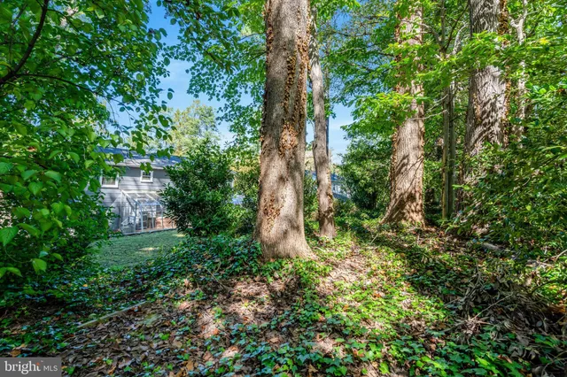 $3,995 | 6805 Reynard Drive, Springfield, VA 22152