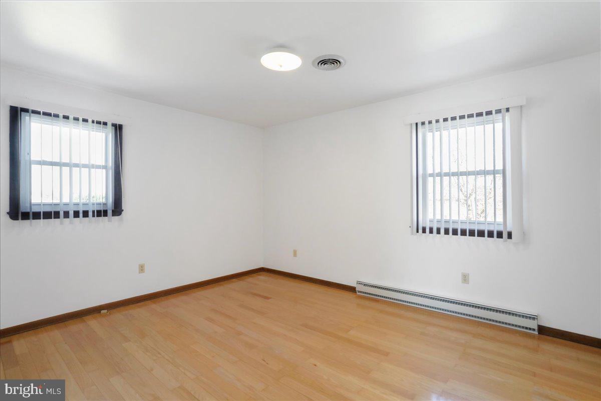 11910 Beavervale Road Smithsburg, MD 21783 - Photo 12 of 27 Primary Bedroom