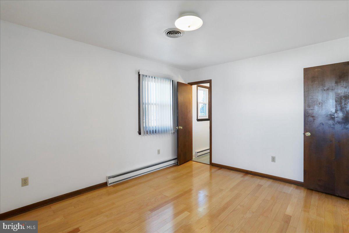 11910 Beavervale Road Smithsburg, MD 21783 - Photo 14 of 27 Primary Bedroom