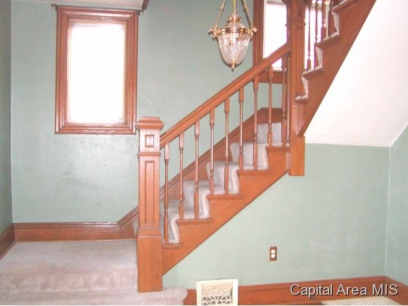 404 South Walnut Street Springfield, IL 62704 - Photo 3 of 23