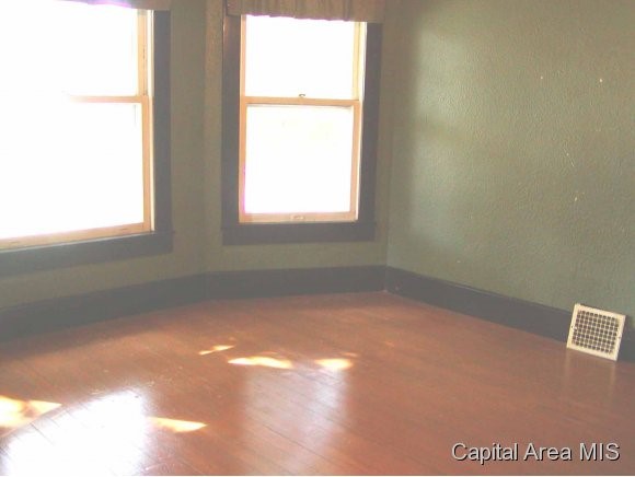 404 South Walnut Street Springfield, IL 62704 - Photo 7 of 23