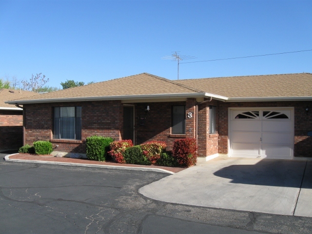 255 South 200 East, Unit 3 St. George, UT 84770 - Photo 1 of 1 Front