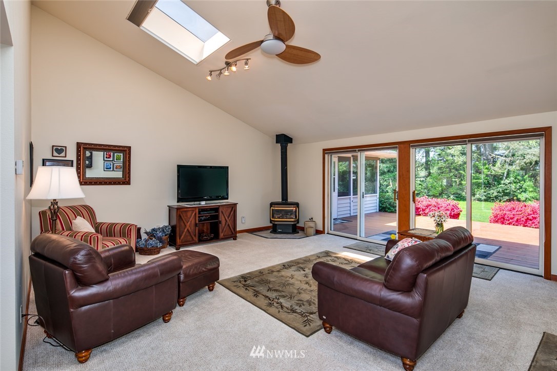 6651 Lunde Road Everson, WA 98247 - Photo 8 of 25