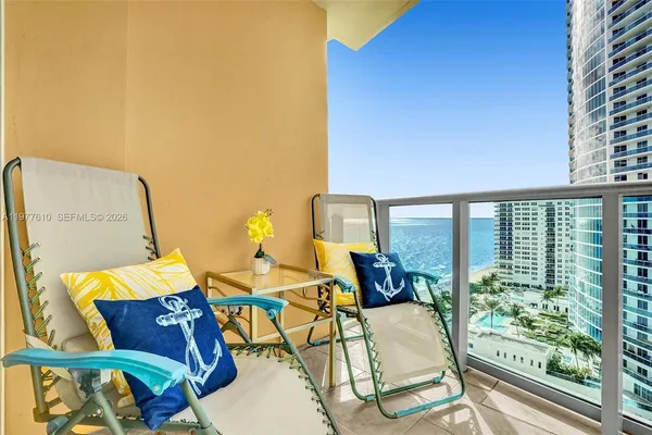 $3,000 | 2501 South Ocean Drive, Unit 1615, Hollywood, FL 33019