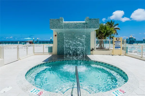 $3,000 | 2501 South Ocean Drive, Unit 1615, Hollywood, FL 33019