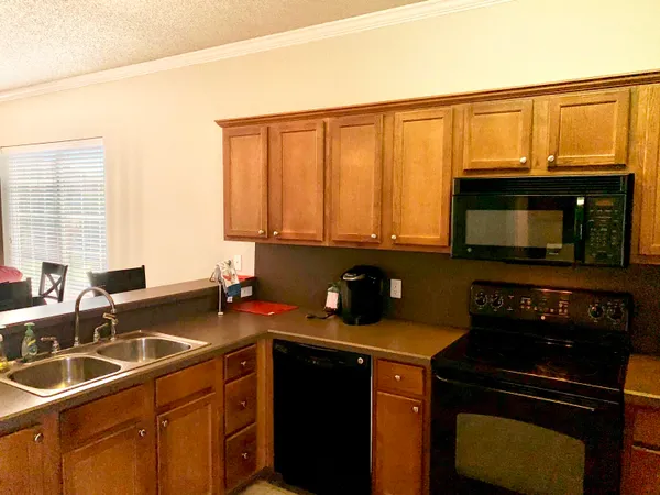 $1,925 | 2105 Main Street, Unit 1, Lubbock, TX 79401