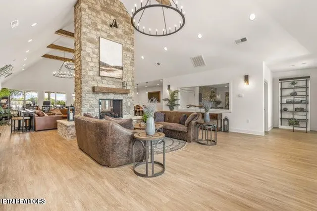 $635,025 | 4538 Peace Bell Avenue, Unit 152, Powell, TN 37849