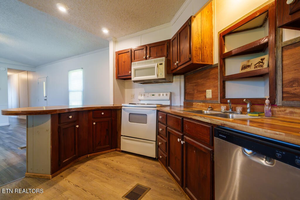 423 Moore Road Cookeville, TN 38506 - Photo 6 of 27 Gallery Image 6