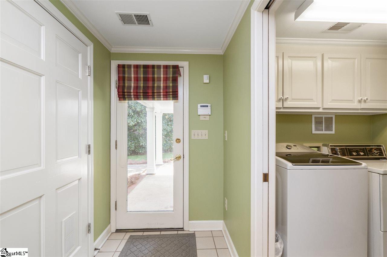 2117 Cleveland St Extension Greenville, SC 29607 - Photo 15 of 36