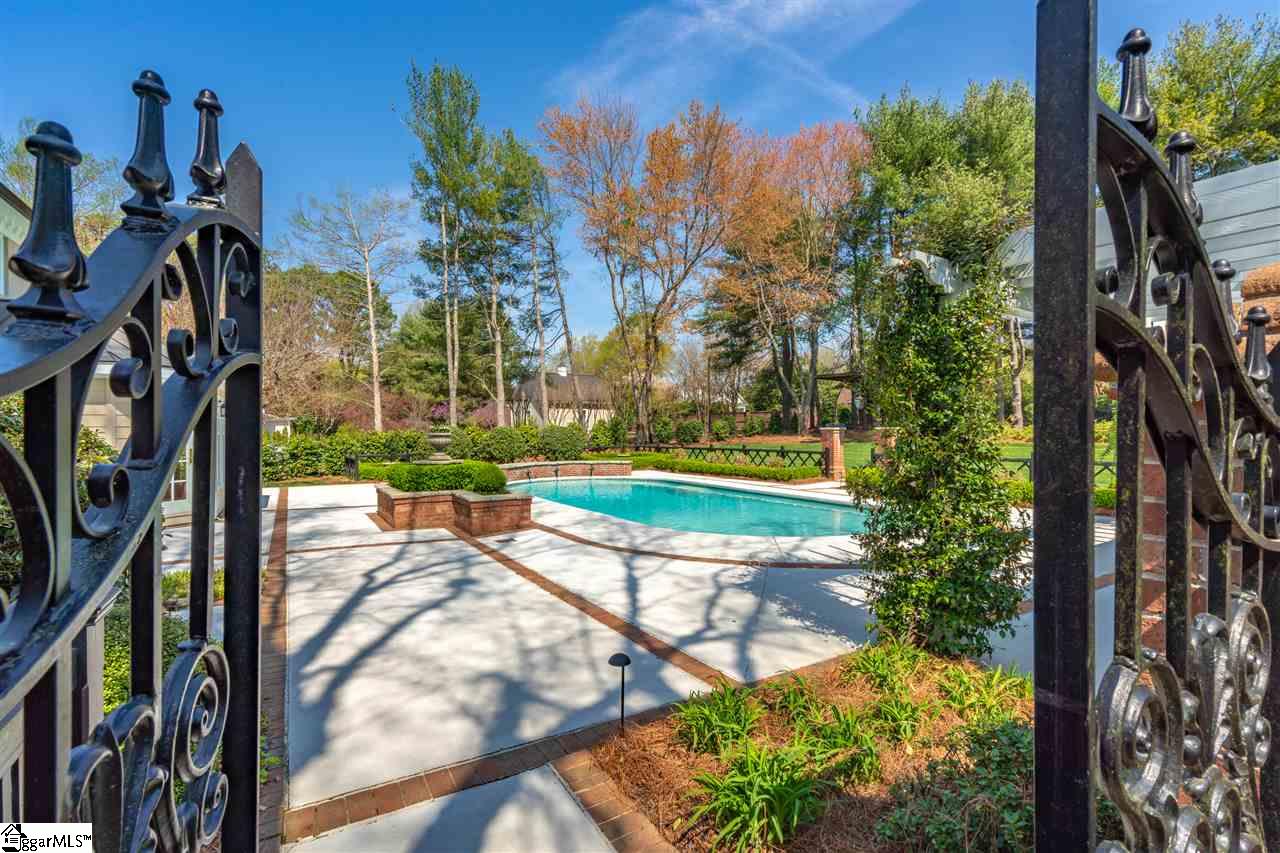 2117 Cleveland St Extension Greenville, SC 29607 - Photo 32 of 36