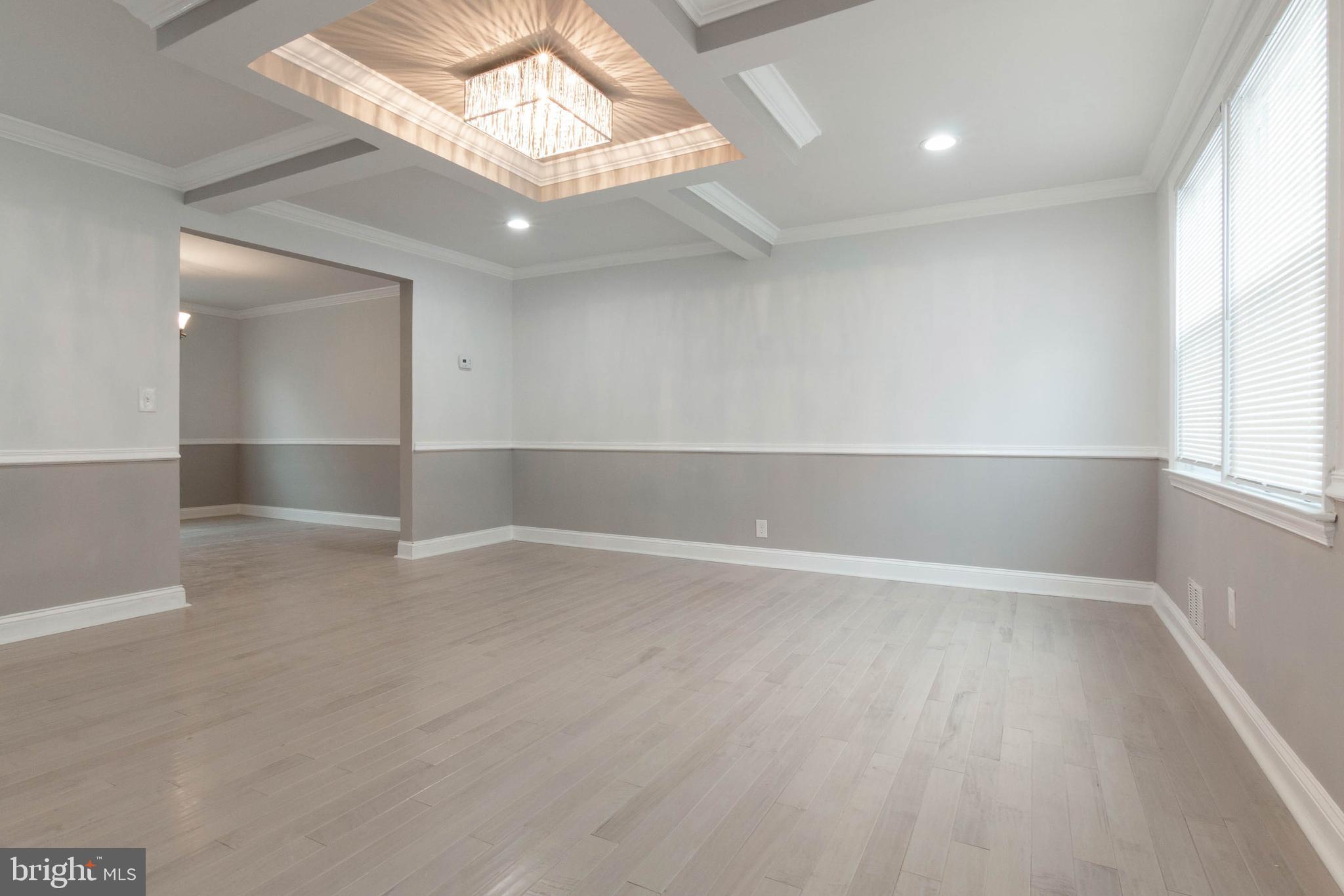 1015 Reverdy Road Baltimore, MD 21212 - Photo 3 of 39