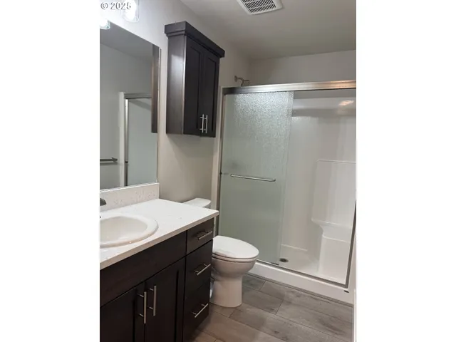 $315,000 | 158 Southeast Mosher Avenue, Roseburg, OR 97470