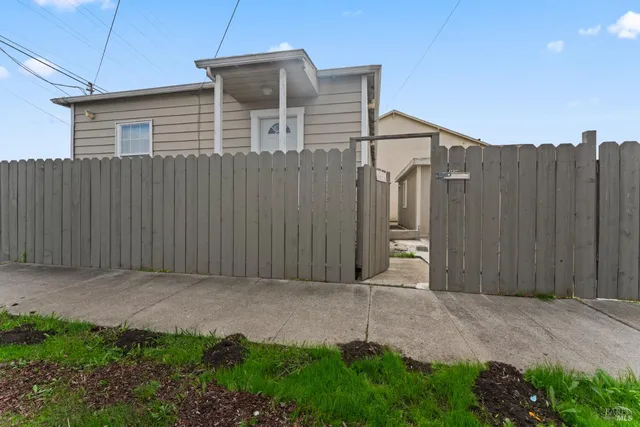 $475,000 | 3834 Waller Avenue, Richmond, CA 94804