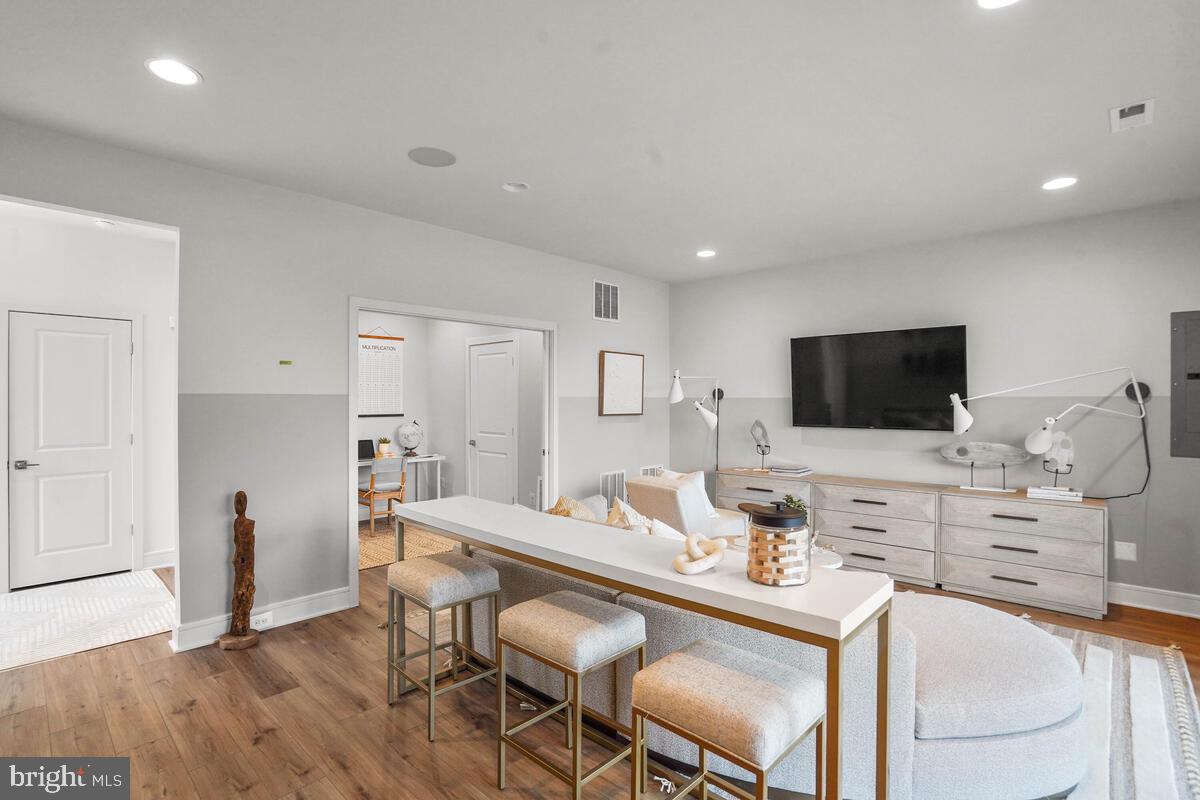 43435 Farringdon Square Ashburn, VA 20148 - Photo 7 of 39